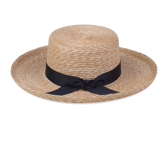 Size small lack of color boater - Picture 2 of 2